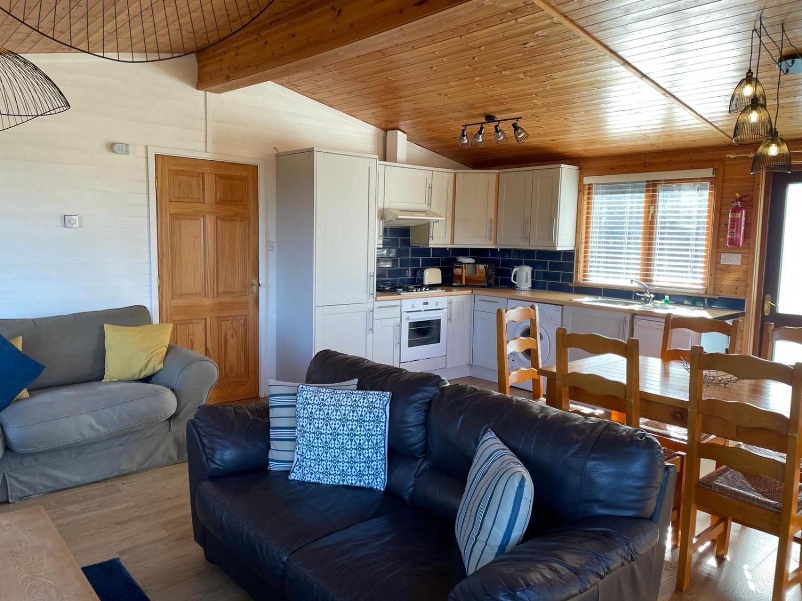 אילפרקומב Watermouth Lodges חדר תמונה